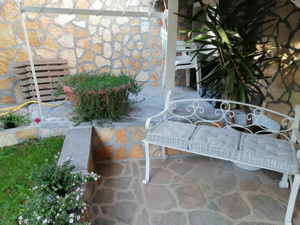 Casa In Collina "La Farfalla" Riparbella Exterior photo